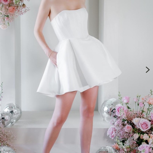 Bridal Mini - by Watters -Reception Dress - Picture 5 of 15